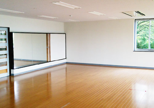 新潟県上越市深山荘の会議室・多目的ホール