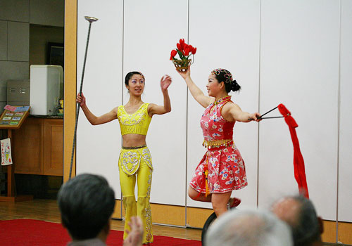 山梨県石和 ホテル花いさわの中国雑技団ショー