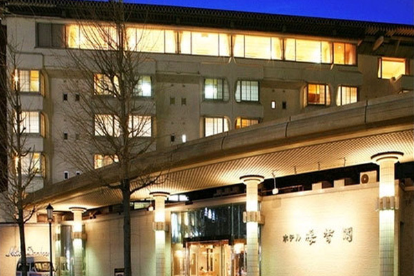 静岡県熱海　ホテル暖香園の外観