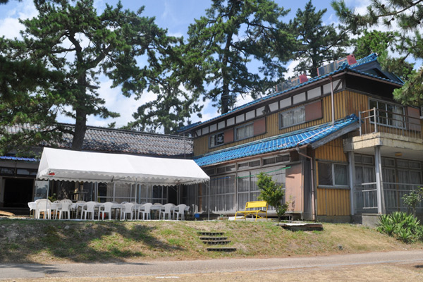 滋賀県琵琶湖畔・マキノ町　まつなみ荘の外観