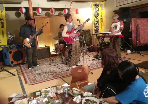 新潟県糸魚川市ゲストハウス山楽の音楽スタジオ