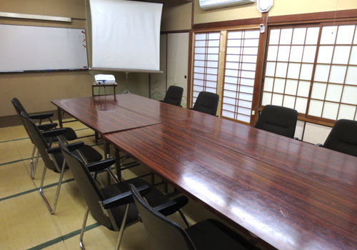 静岡県熱海・芳泉閣の会議室